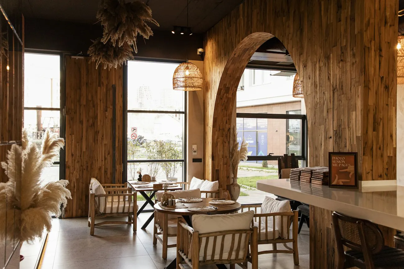 Teak & Arch Café